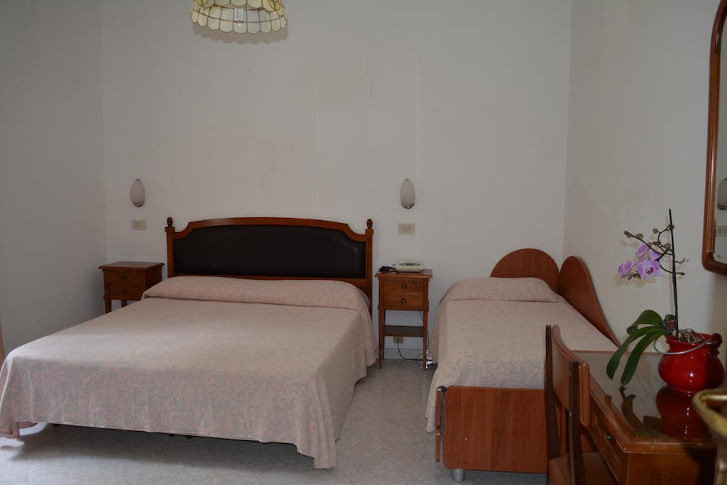 Hotel Maronti Barano dʼIschia Δωμάτιο φωτογραφία